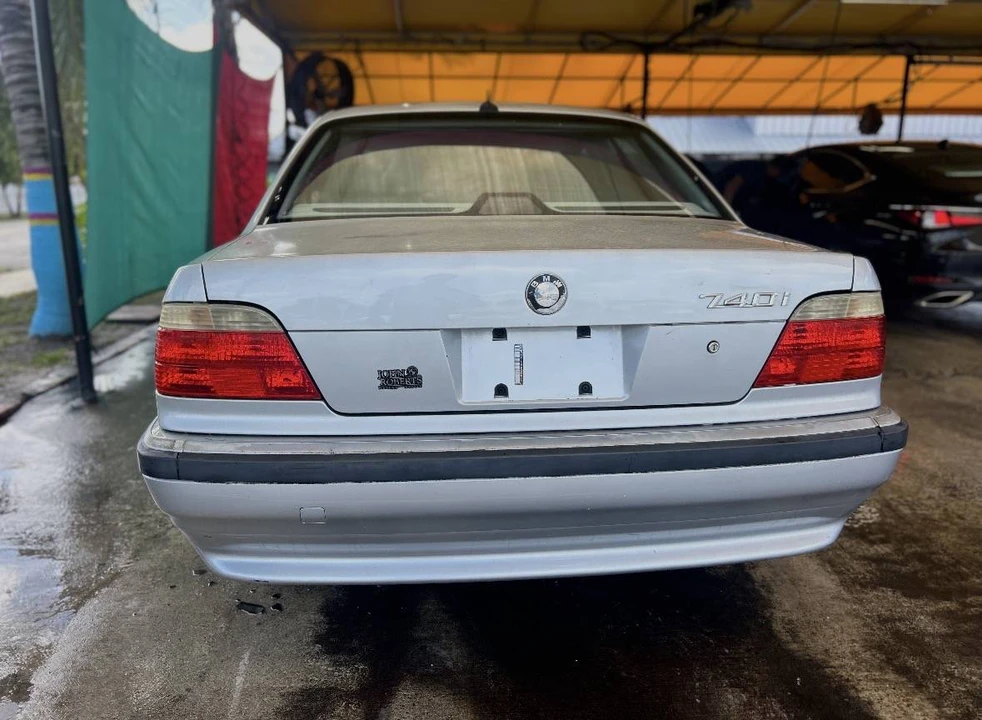 2001 BMW E38 7 Series - Image 3 of 12