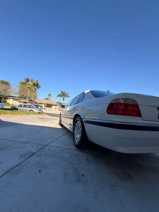 2001 BMW E38 7 Series - Image 5 of 10