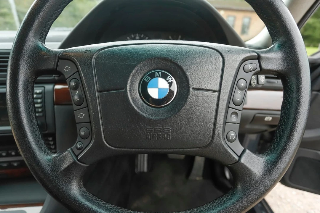 2001 BMW E38 7 Series - Image 27 of 30
