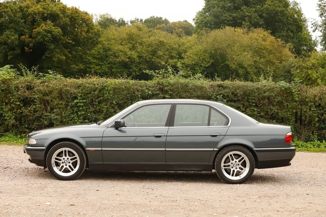 2001 BMW E38 7 Series - Image 14 of 30