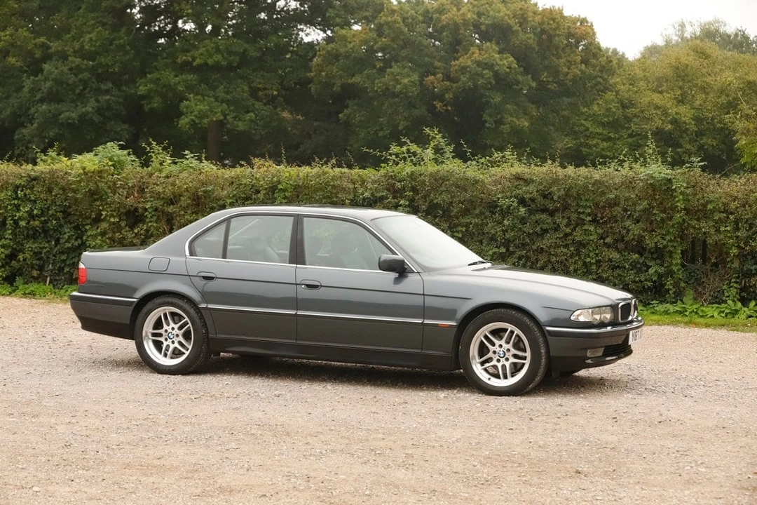 2001 BMW E38 7 Series - Image 9 of 30