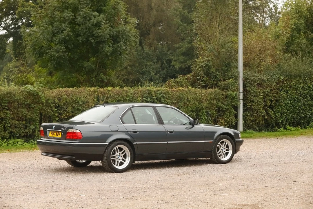 2001 BMW E38 7 Series - Image 6 of 30