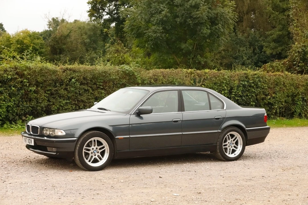 2001 BMW E38 7 Series - Image 13 of 30