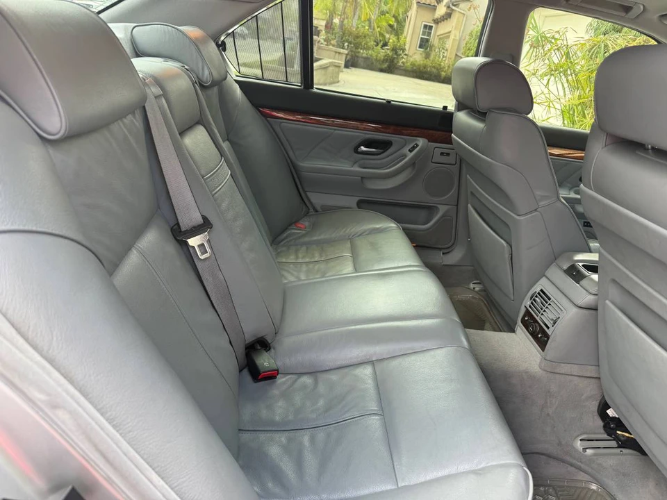 2001 BMW E38 7 Series - Image 6 of 7