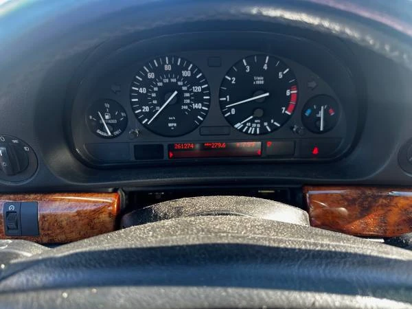 2001 BMW E38 7 Series - Image 10 of 10