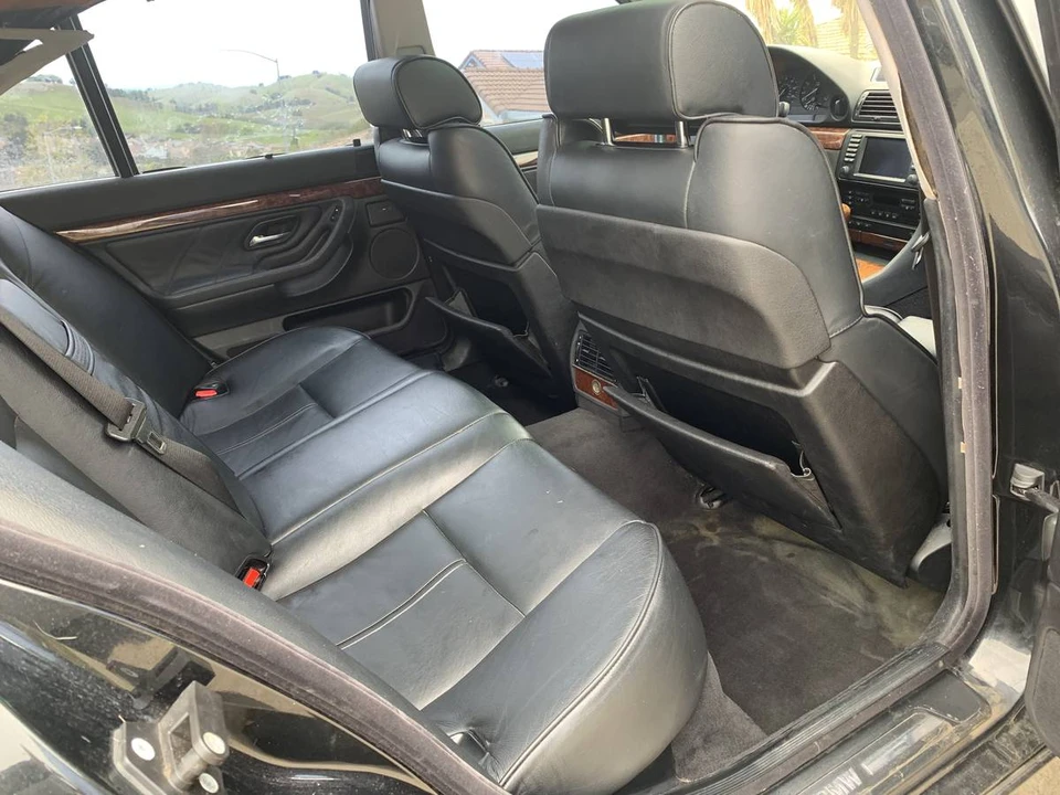 2001 BMW E38 7 Series - Image 6 of 6