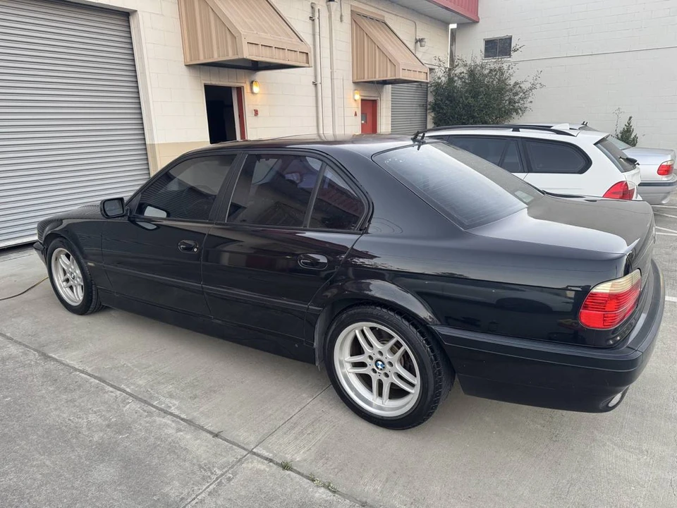 2001 BMW E38 7 Series - Image 2 of 6