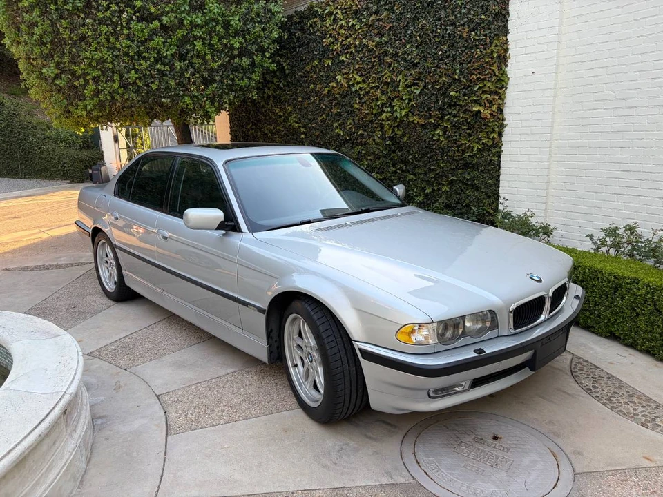 2001 BMW E38 7 Series - Image 23 of 24
