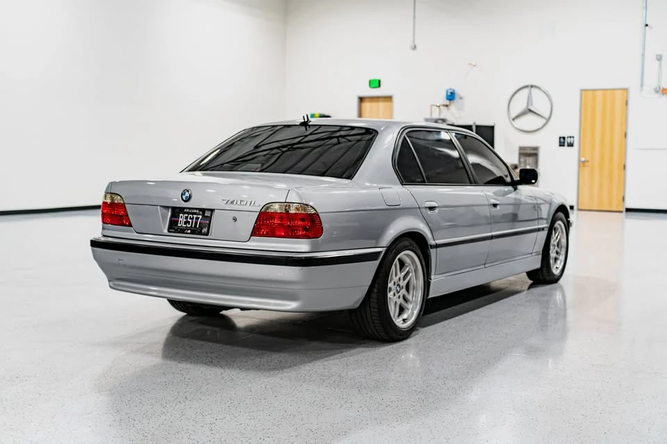2001 BMW E38 7 Series - Image 6 of 18