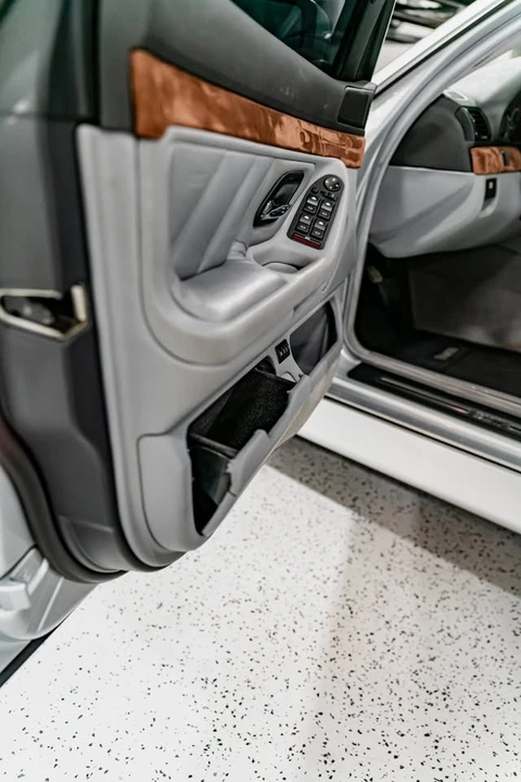 2001 BMW E38 7 Series - Image 13 of 18