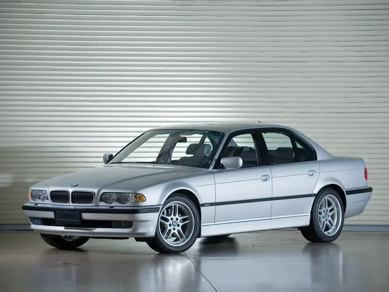 2001 BMW E38 7 Series - Image 2 of 17