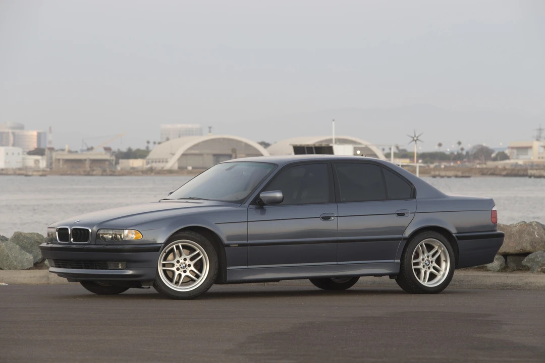 2001 BMW E38 7 Series - Image 9 of 13