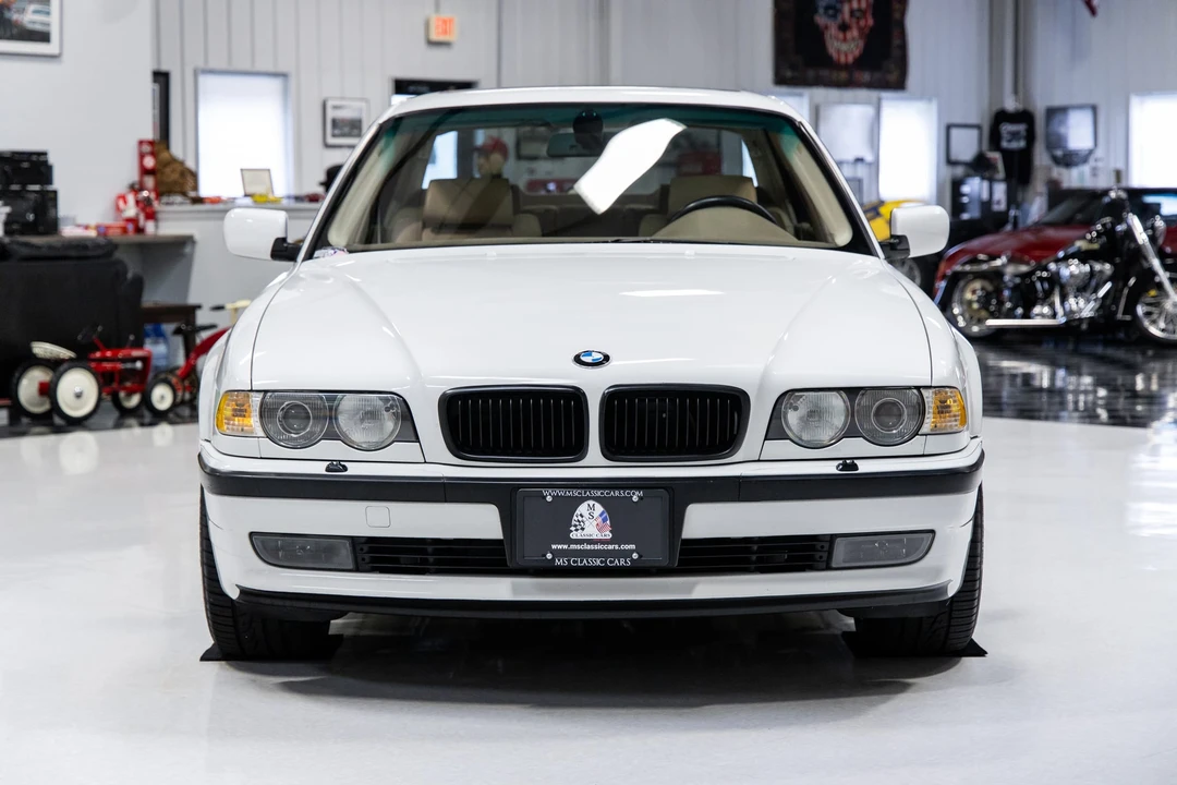 2001 BMW E38 7 Series - Image 2 of 31