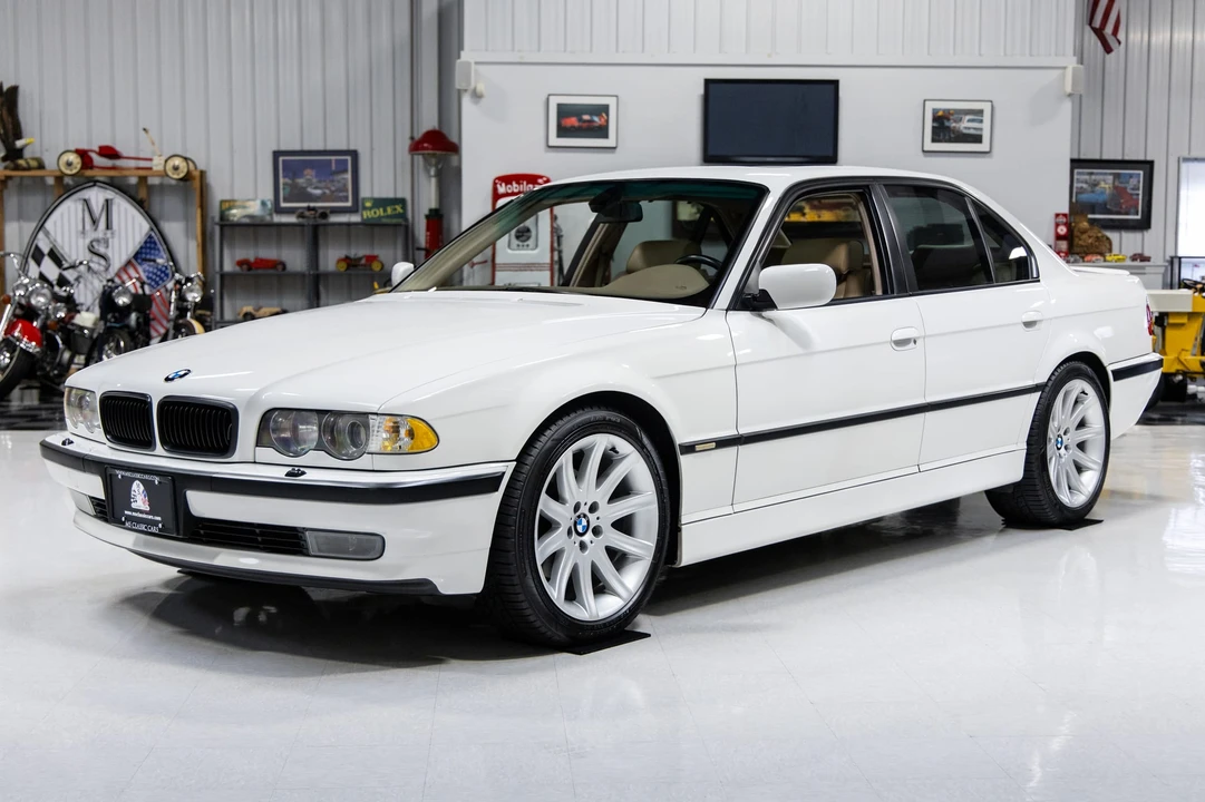2001 BMW E38 7 Series - Image 3 of 31