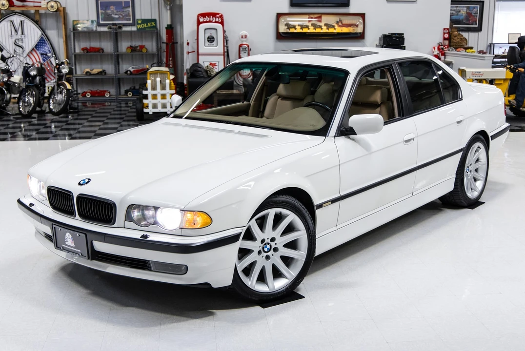 2001 BMW E38 7 Series - Image 14 of 31