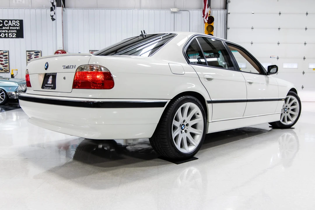 2001 BMW E38 7 Series - Image 17 of 31