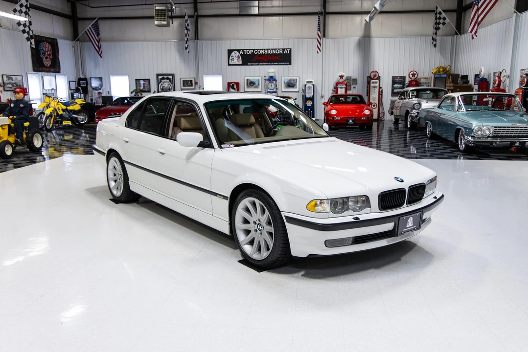 2001 BMW E38 7 Series - Image 20 of 31