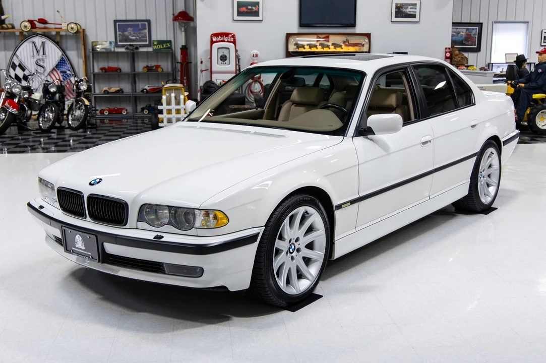 2001 BMW E38 7 Series - Image 21 of 31