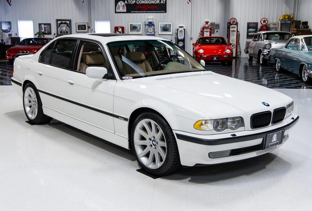 2001 BMW E38 7 Series - Image 22 of 31