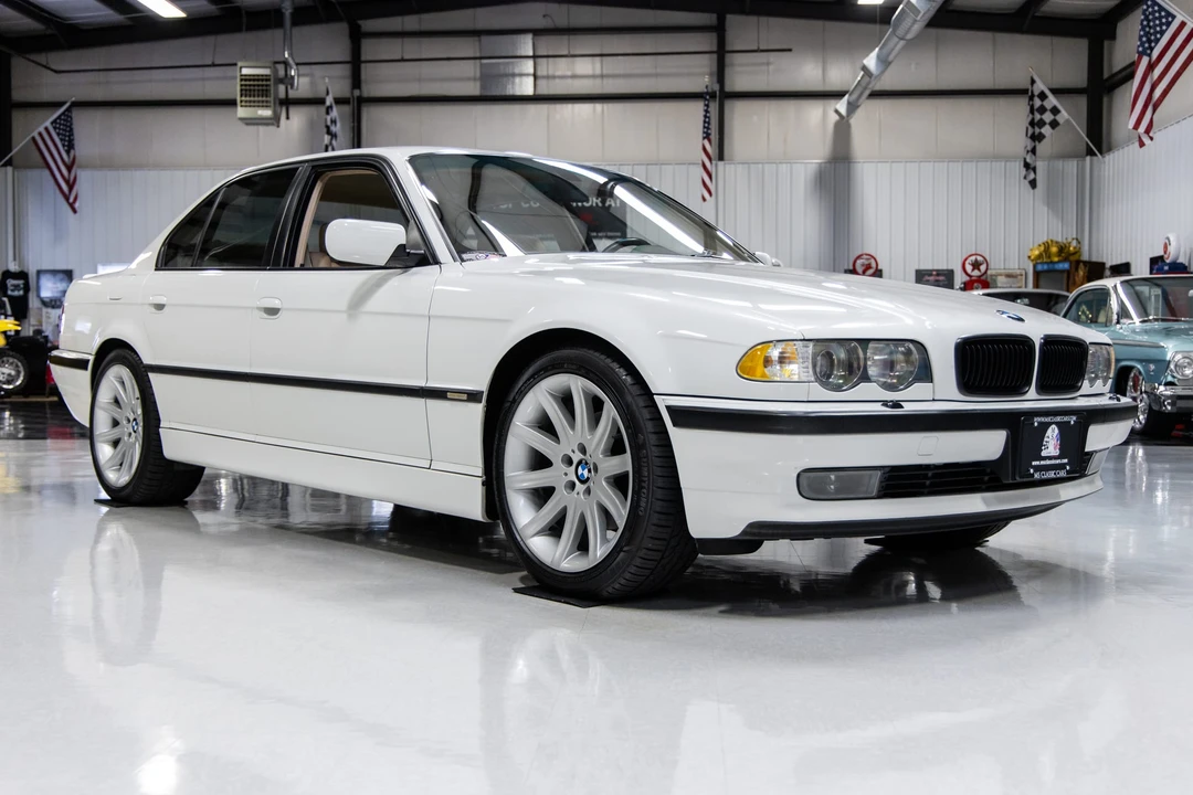 2001 BMW E38 7 Series - Image 24 of 31