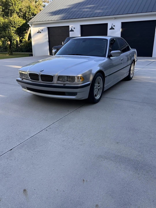 2001 BMW E38 7 Series - Image 2 of 31