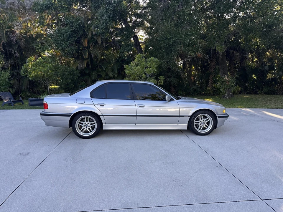 2001 BMW E38 7 Series - Image 5 of 31