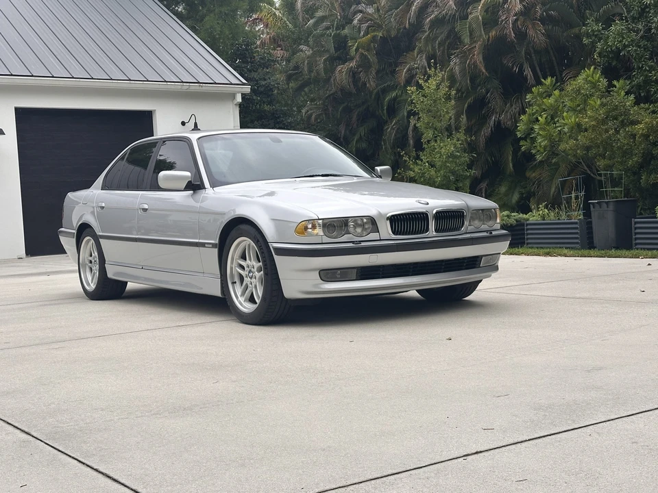 2001 BMW E38 7 Series - Image 11 of 31