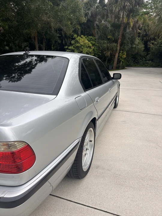 2001 BMW E38 7 Series - Image 19 of 31