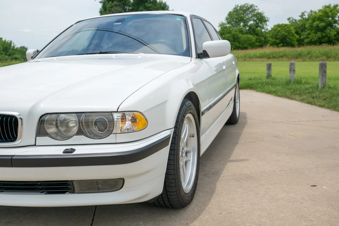 2001 BMW E38 7 Series - Image 12 of 31