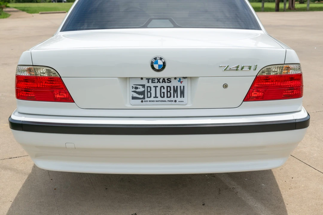 2001 BMW E38 7 Series - Image 19 of 31