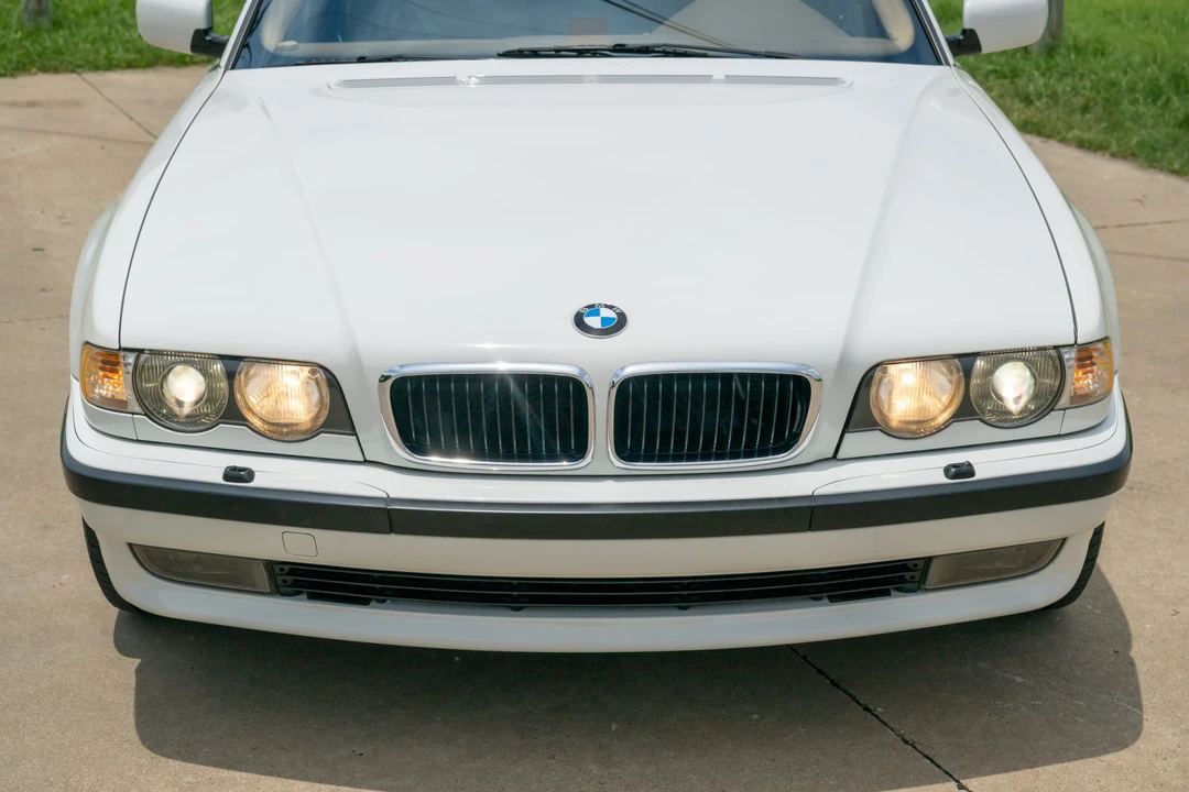 2001 BMW E38 7 Series - Image 10 of 31