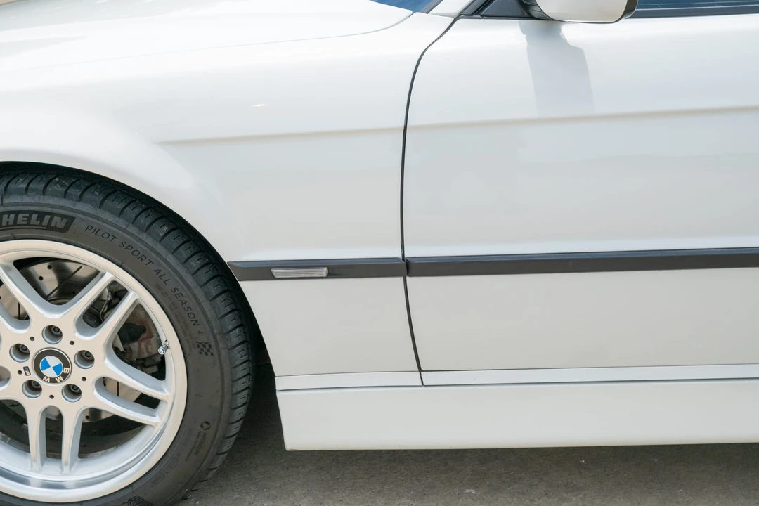 2001 BMW E38 7 Series - Image 29 of 31