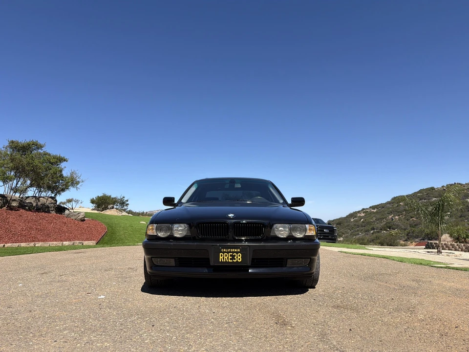 2001 BMW E38 7 Series - Image 3 of 31