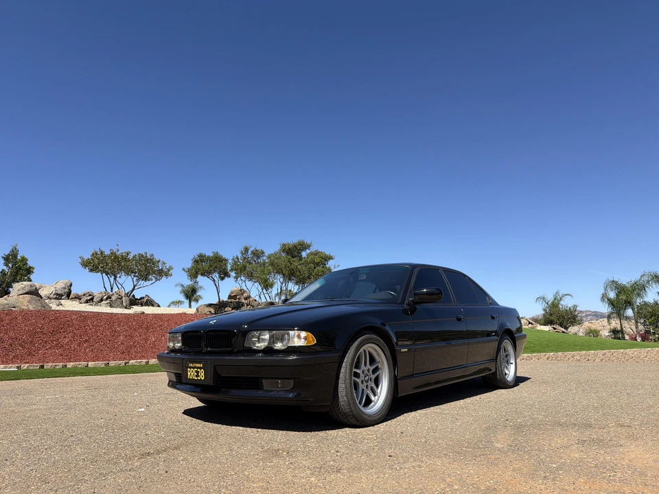 2001 BMW E38 7 Series - Image 2 of 31