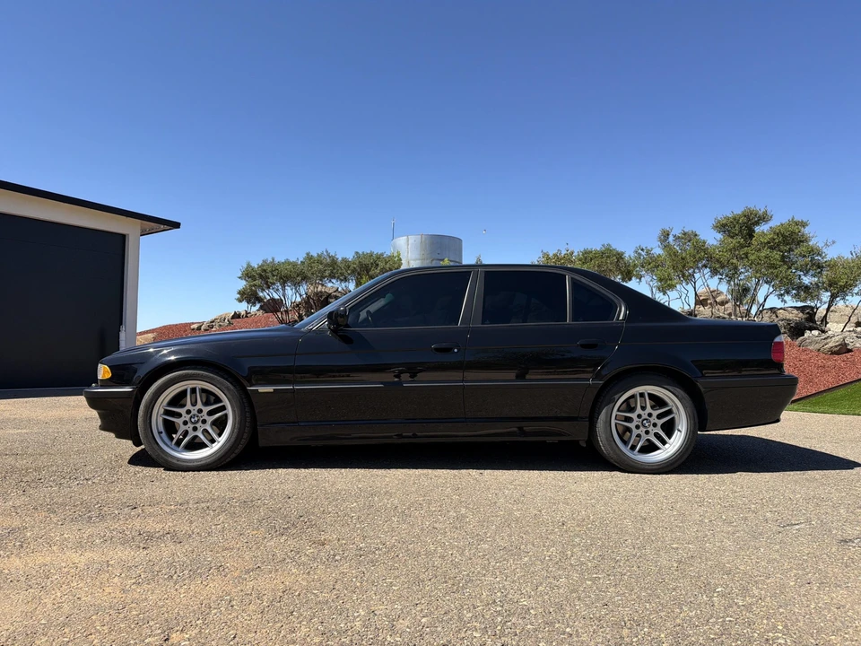 2001 BMW E38 7 Series - Image 12 of 31