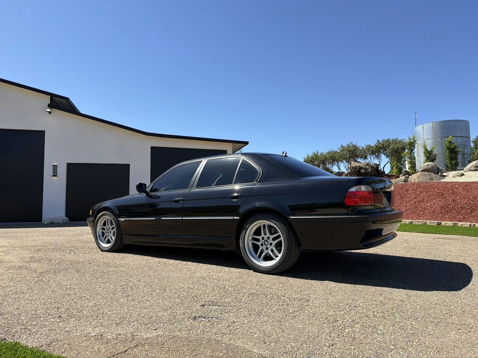 2001 BMW E38 7 Series - Image 11 of 31