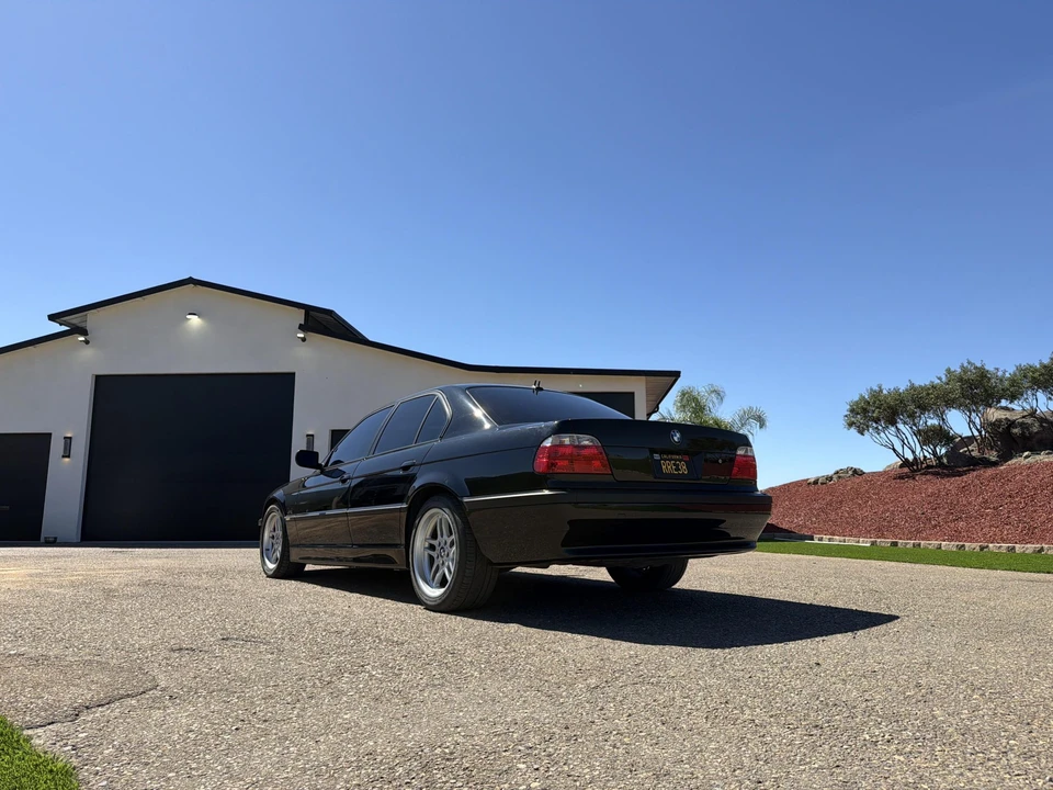 2001 BMW E38 7 Series - Image 10 of 31