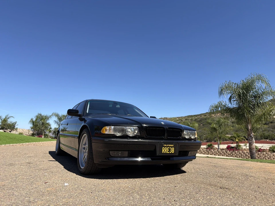 2001 BMW E38 7 Series - Image 4 of 31