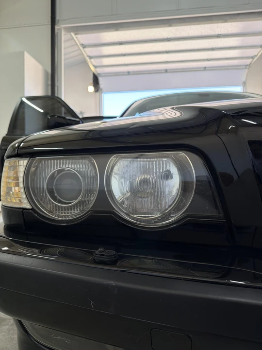 2001 BMW E38 7 Series - Image 13 of 31