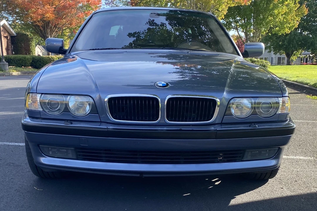 2001 BMW E38 7 Series - Image 2 of 31