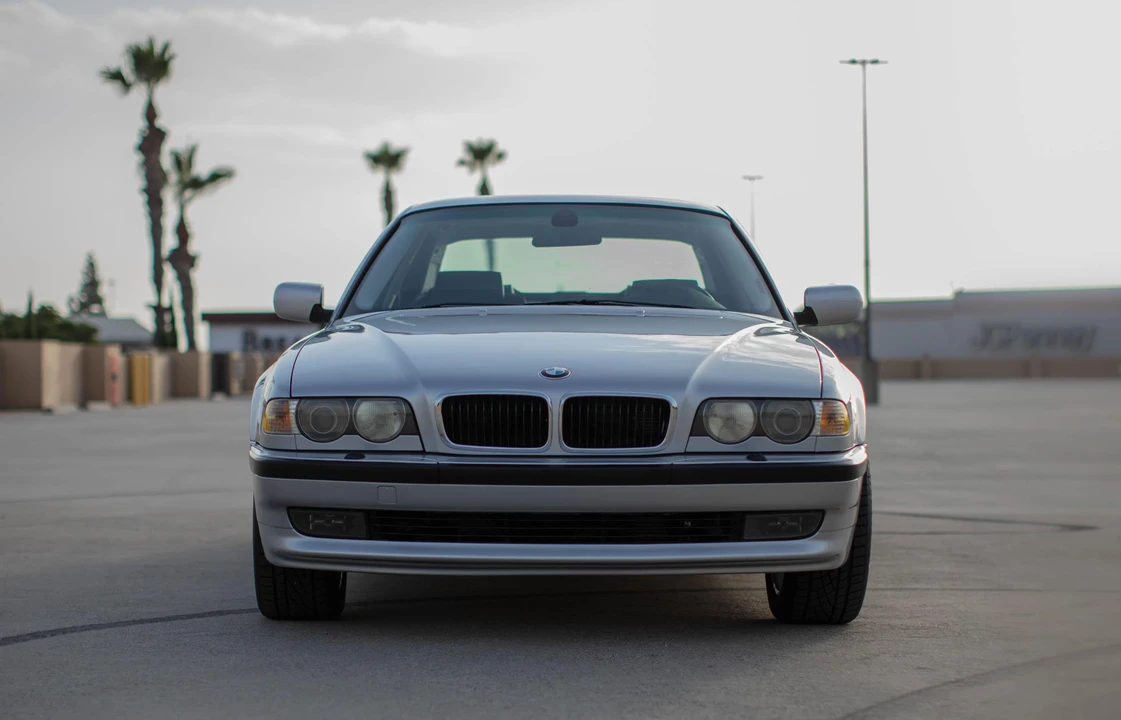 2001 BMW E38 7 Series - Image 7 of 31