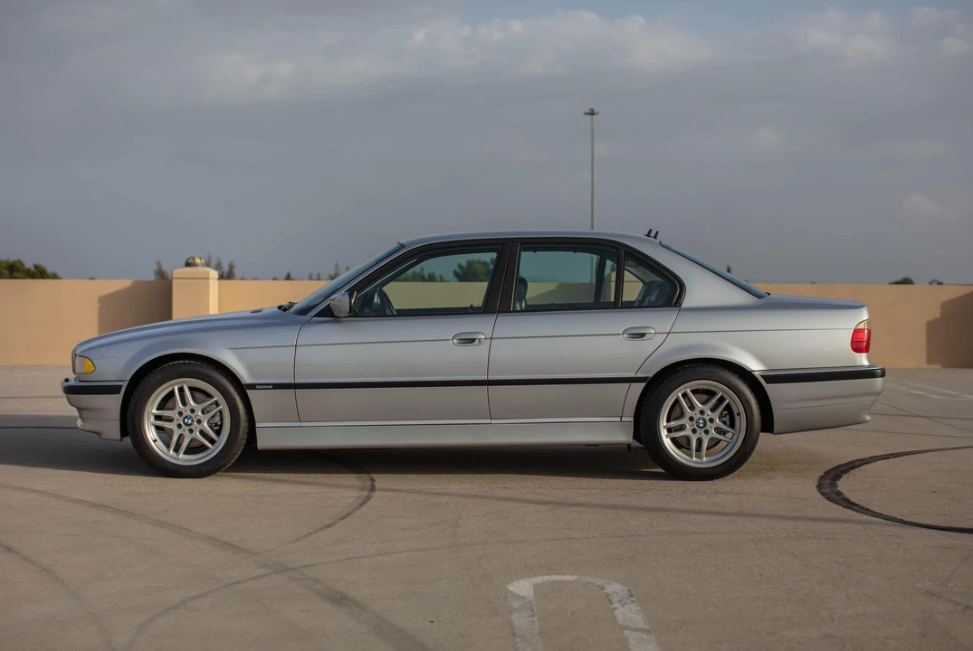 2001 BMW E38 7 Series - Image 21 of 31