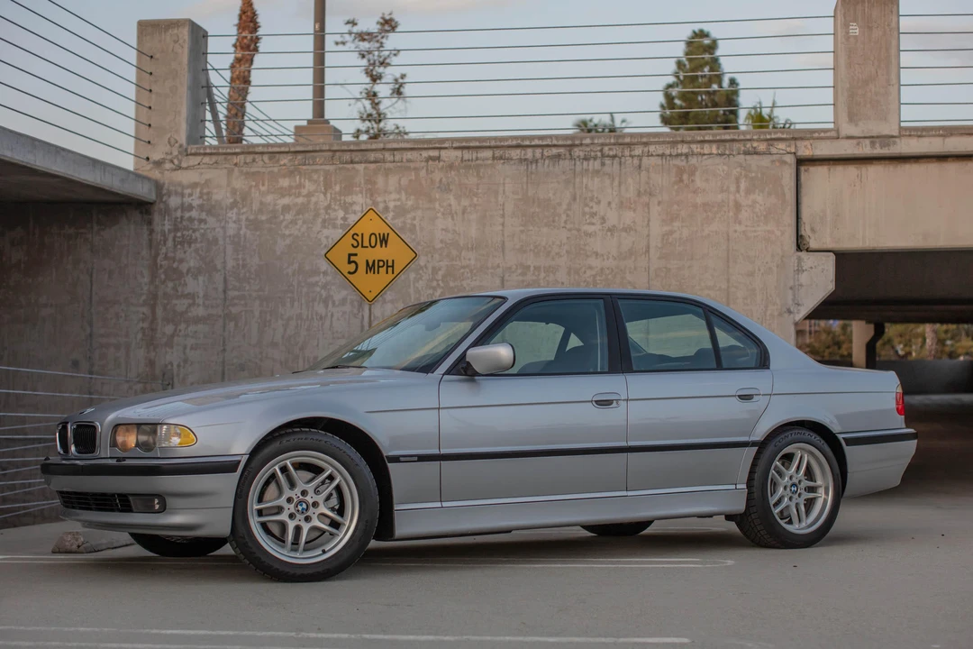 2001 BMW E38 7 Series - Image 18 of 31