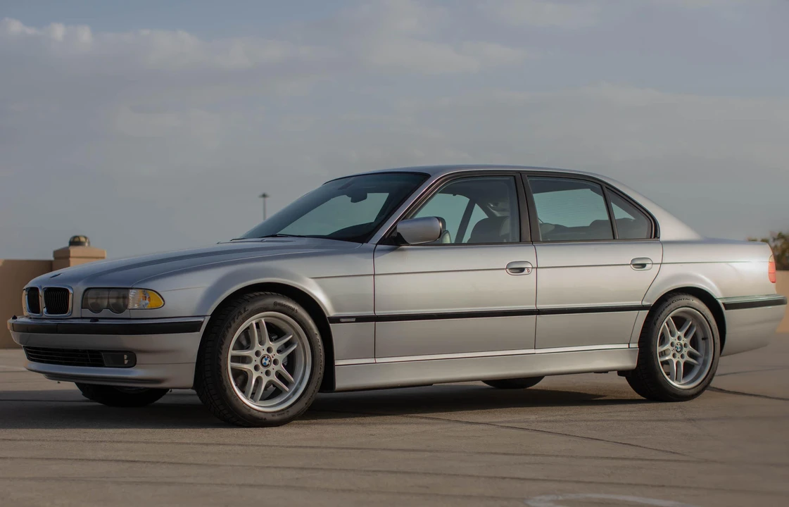 2001 BMW E38 7 Series - Image 13 of 31