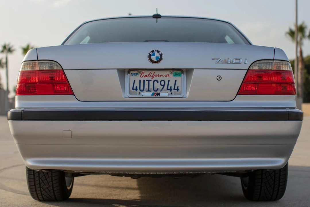 2001 BMW E38 7 Series - Image 5 of 31