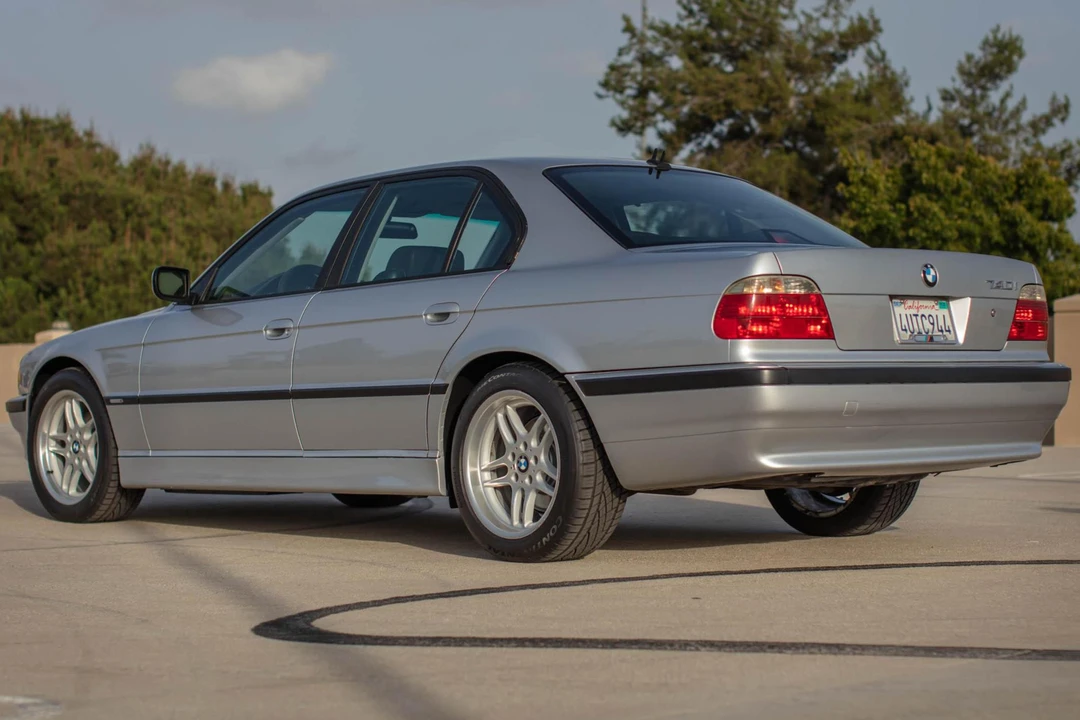 2001 BMW E38 7 Series - Image 4 of 31