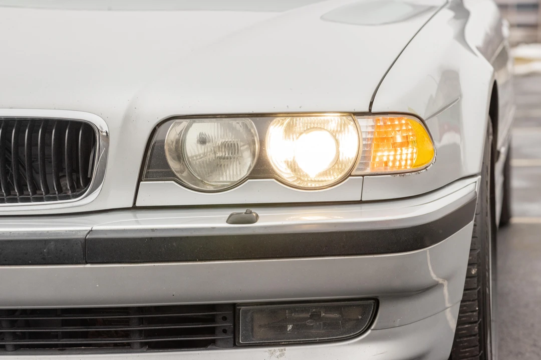 2001 BMW E38 7 Series - Image 16 of 31