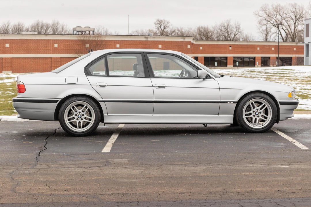 2001 BMW E38 7 Series - Image 11 of 31