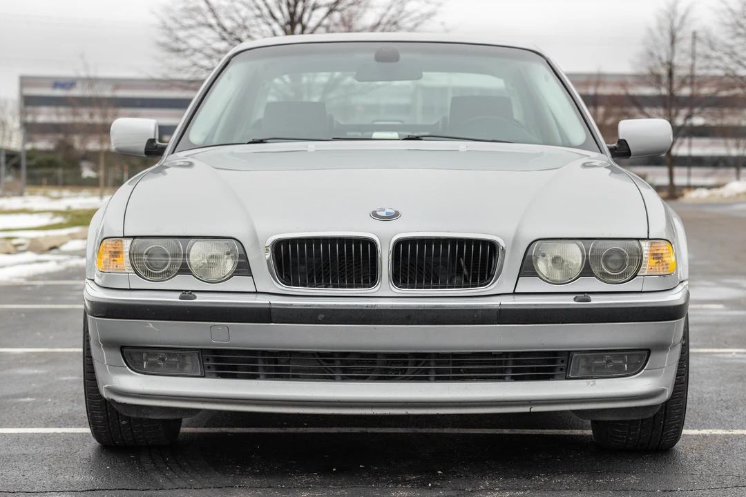 2001 BMW E38 7 Series - Image 2 of 31