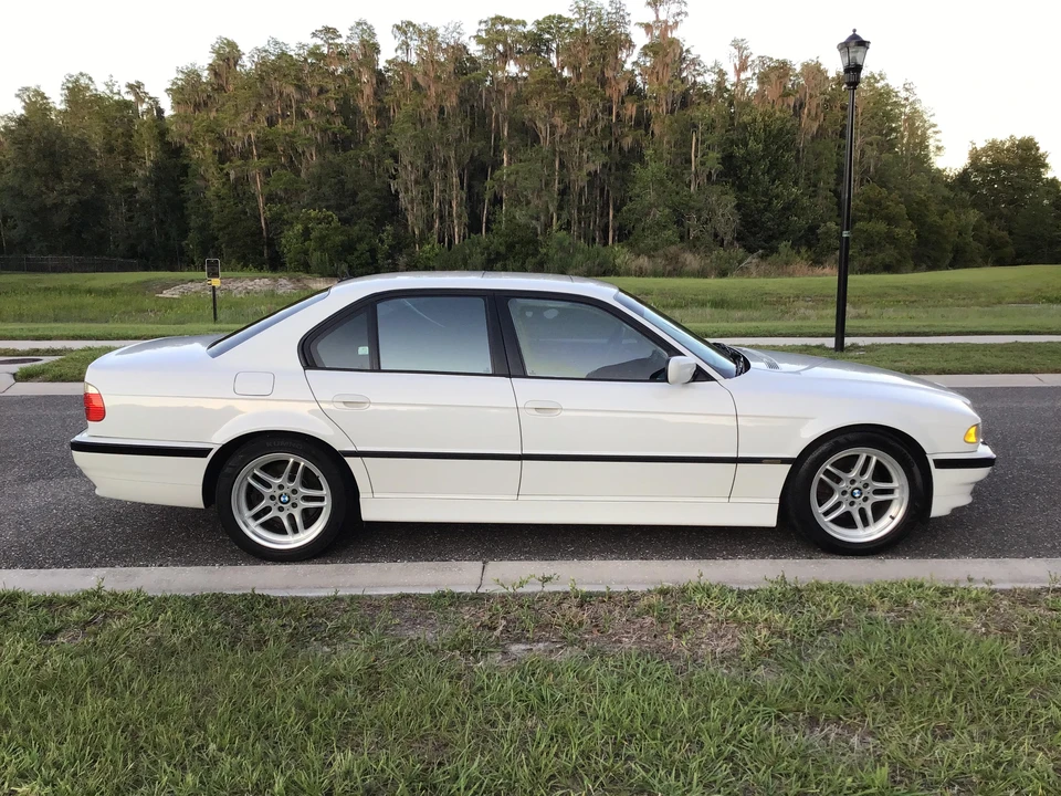 2001 BMW E38 7 Series - Image 23 of 31